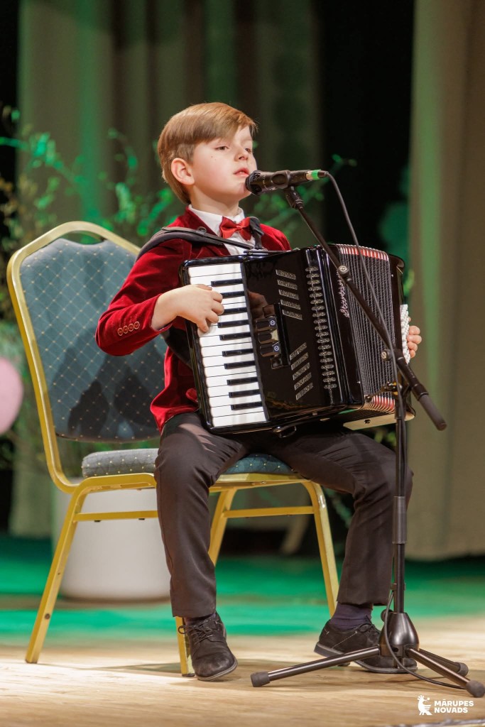 facebook_1775580031000_7447322426343740676